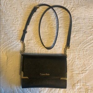 Calvin Klein black/gold crossbody